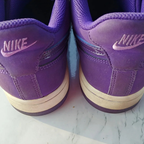 Nike Purple Gradient Athletic Shoes - Picture 4 of 7